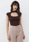 Choker Neck Cap Sleeve Knit Top in Brown