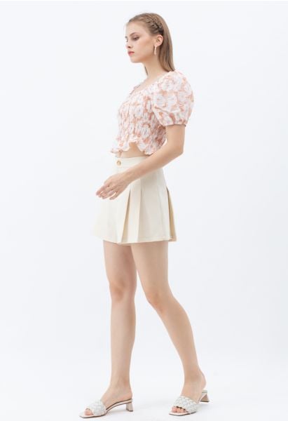 Side Pocket Pleated Shorts in Cream