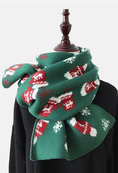 Wintery Christmas Knit Scarf in Green
