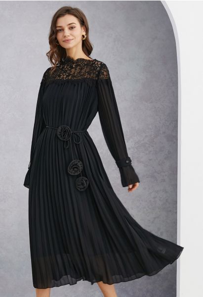 Rose String Lace Spliced Pleated Midi Dress in Black