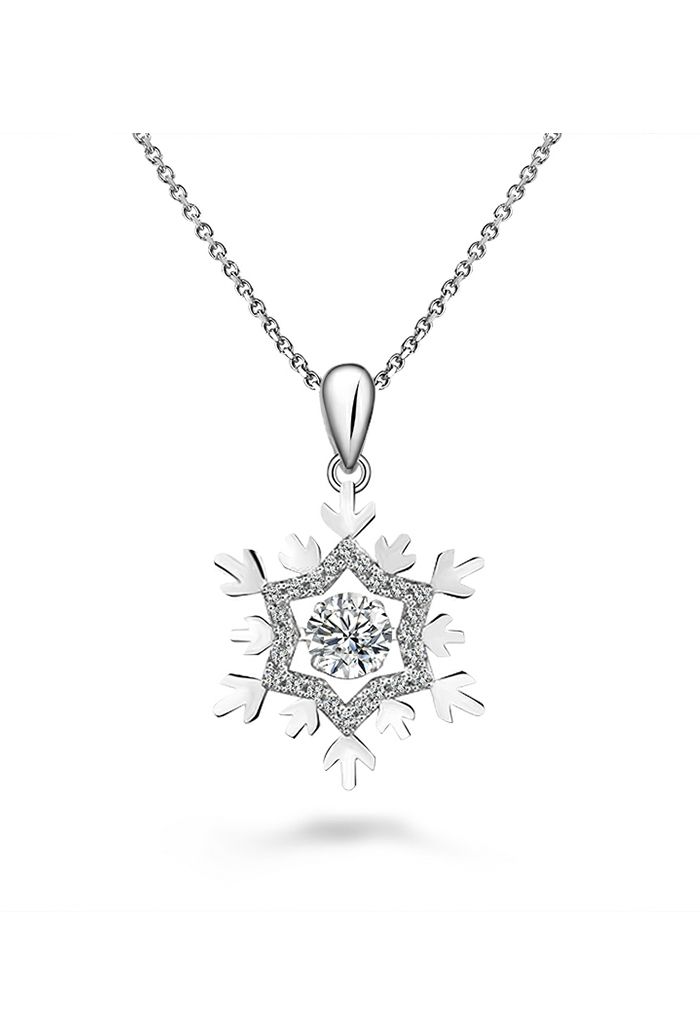 Snowflake Shape Pendant Moissanite Diamond Necklace