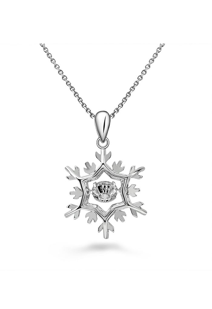 Snowflake Shape Pendant Moissanite Diamond Necklace