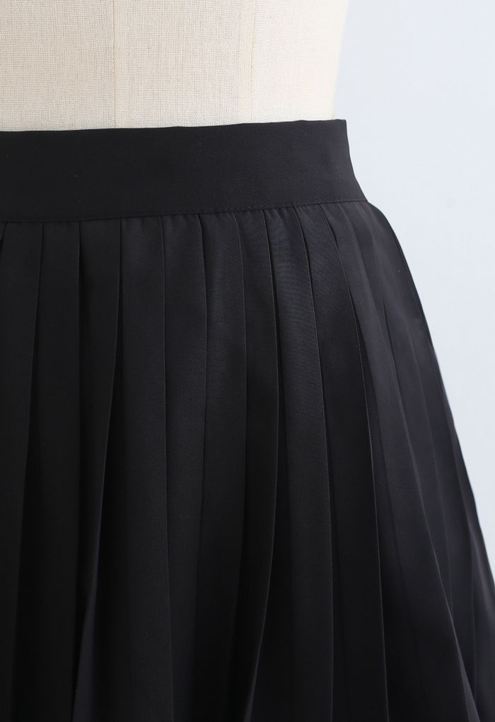 Pleated Skater Skirt in Black