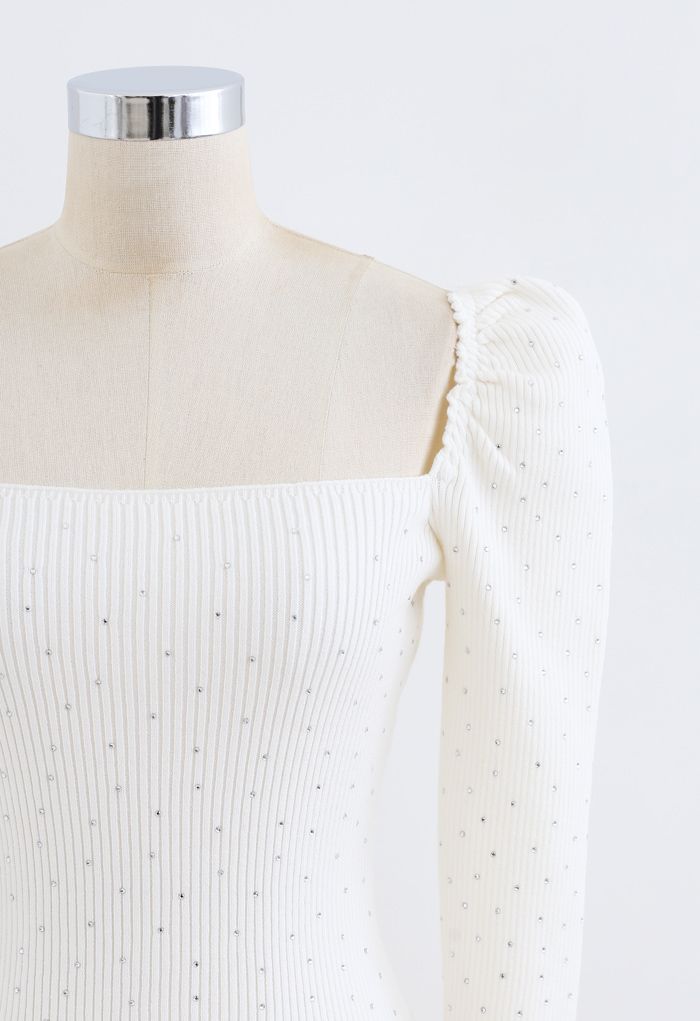 Flickering Square Neck Fitted Crop Knit Top in White