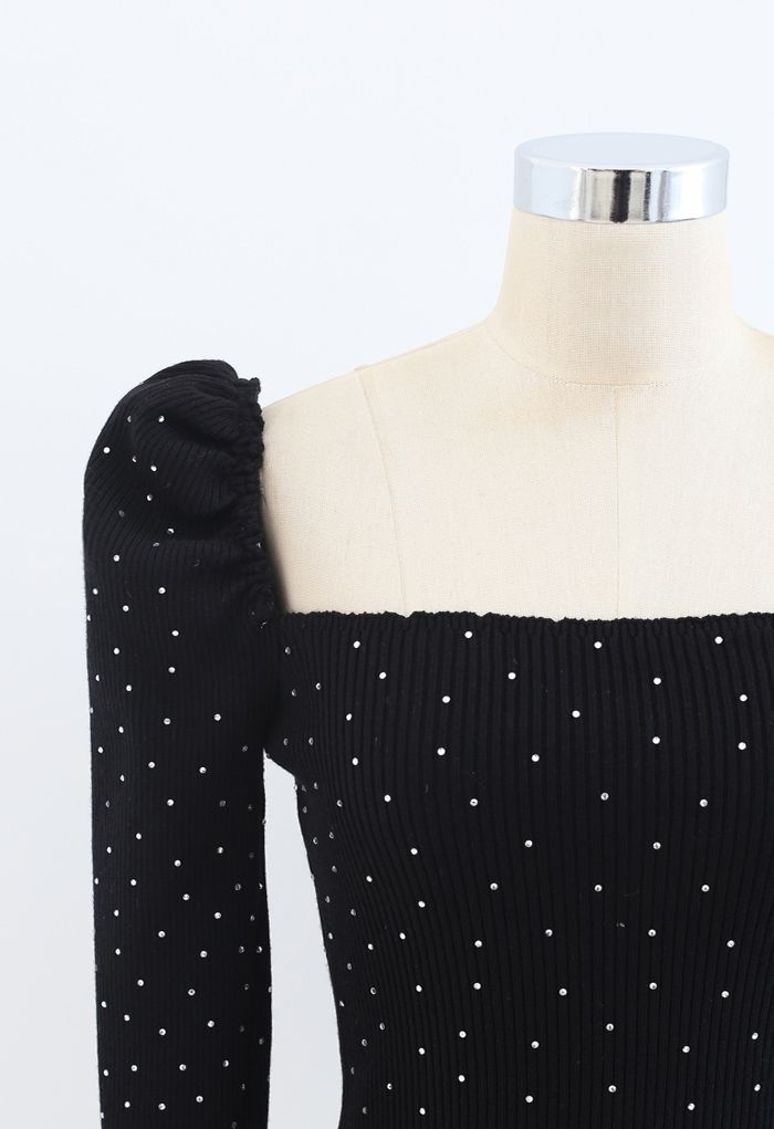 Flickering Square Neck Fitted Crop Knit Top in Black 