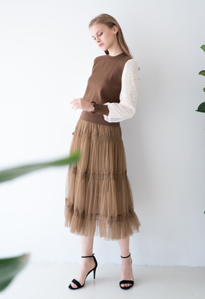 Shirred Elastic Double-Layered Mesh Skirt in Caramel