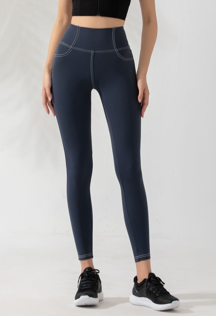 Seam Detail Back Patched Pocket Crop Leggings in Navy
