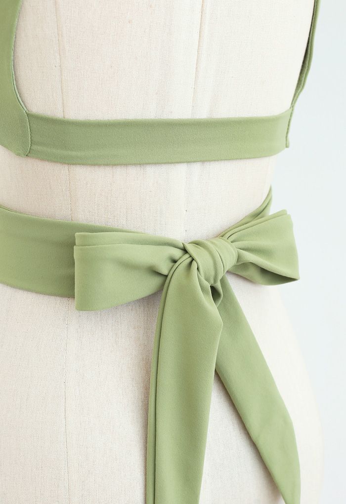 Open Back Bowknot Waist Sports Bra and Crop Leggings Sets in Green