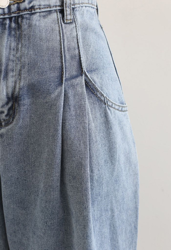 Pleats Pockets High-Waisted Soft Jeans