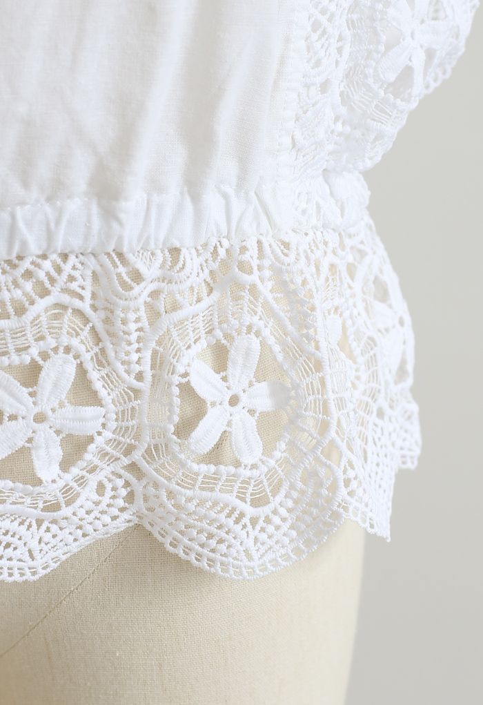 Scalloped Crochet Trim Sleeveless Peplum Top in White