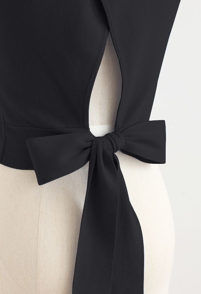 Bowknot Wrap Back Sleeveless Crop Knit Top in Black
