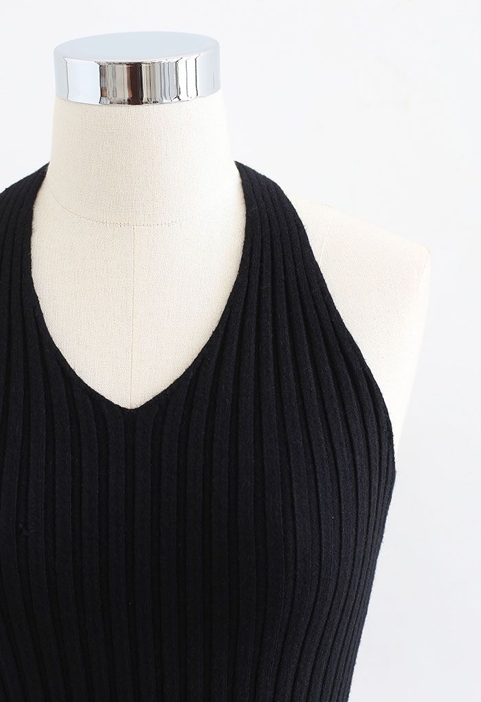 Halter Neck Crop Knit Top in Black