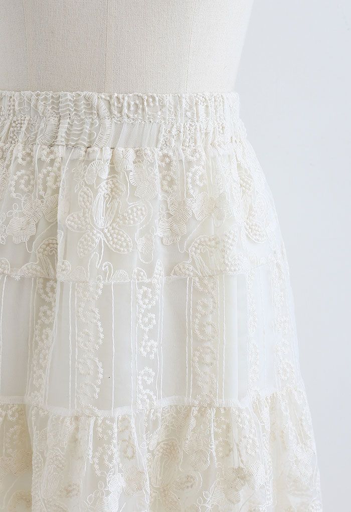 Floral Embroidery Organza Skirt in Cream