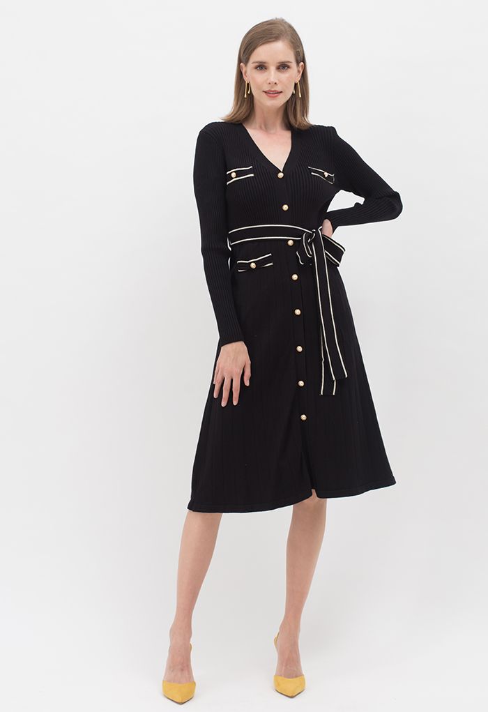 Shimmer Contrast Line Buttoned Knit Dress in Black