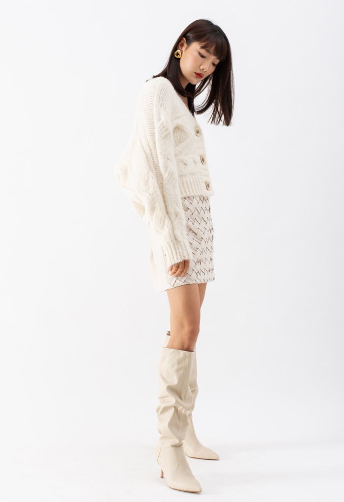 Cable Knit Chunky Buttoned Cardigan in Ivory