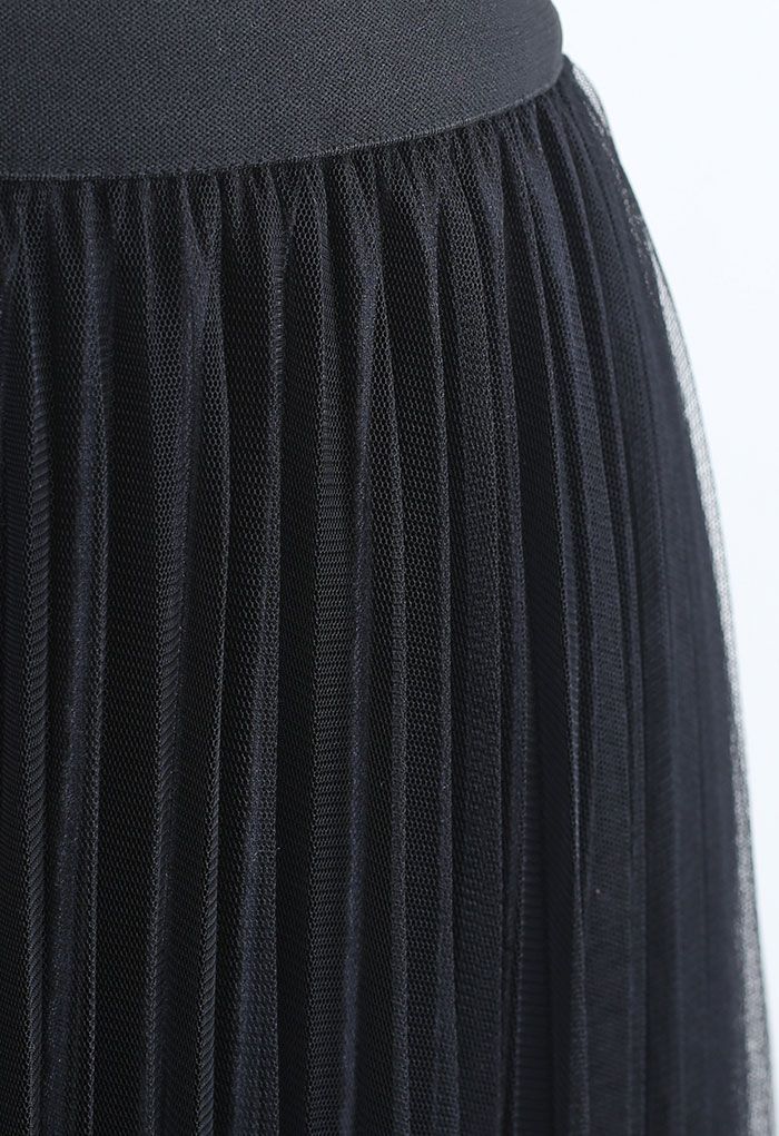 Tiered Ruffle Hem Mesh Velvet Skirt in Black
