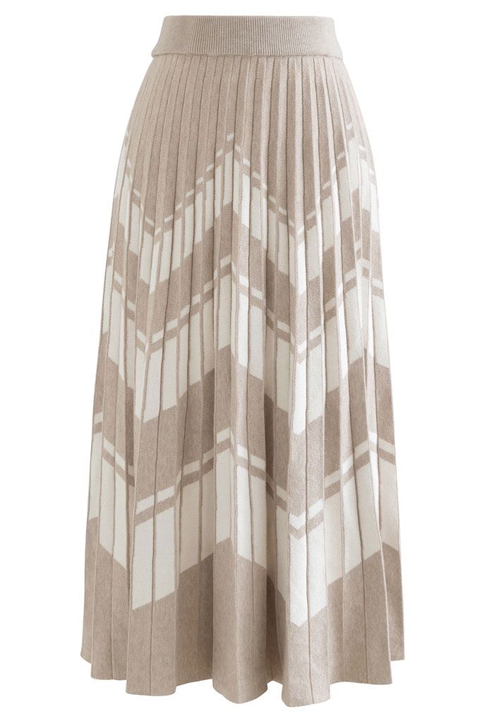 Contrast Zigzag Pleated Knit Skirt in Sand