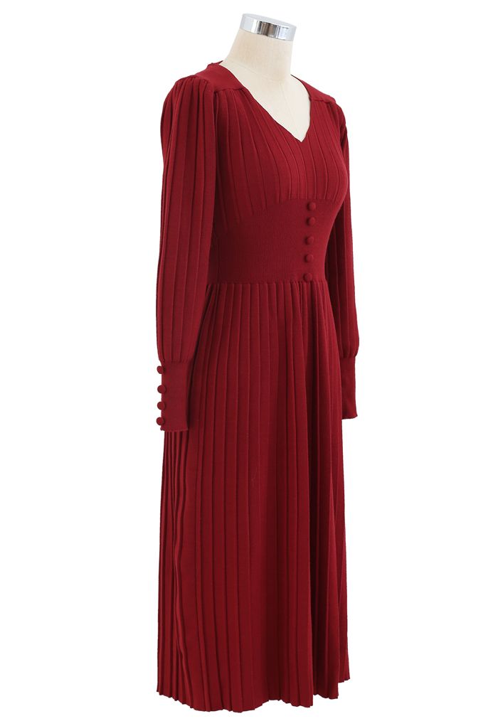 Button Decorated Pleated Knit Dress in Red