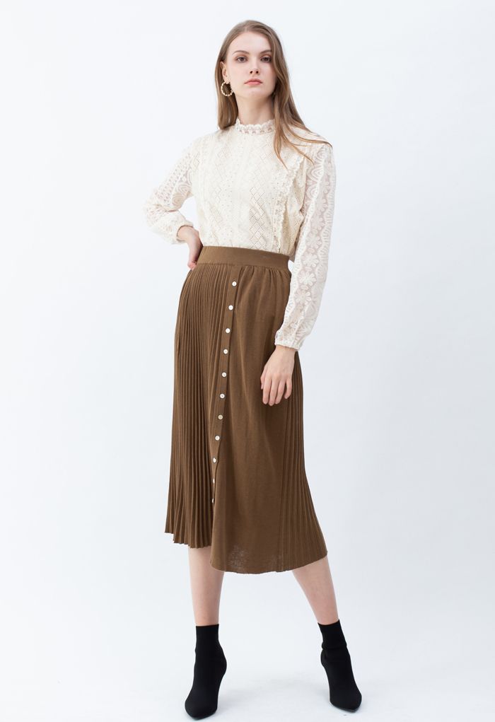 Button Front Pleated Ribbed Knit Skirt in Caramel
