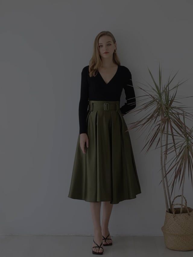 Belted Texture Flare Maxi Skirt in Moss Green