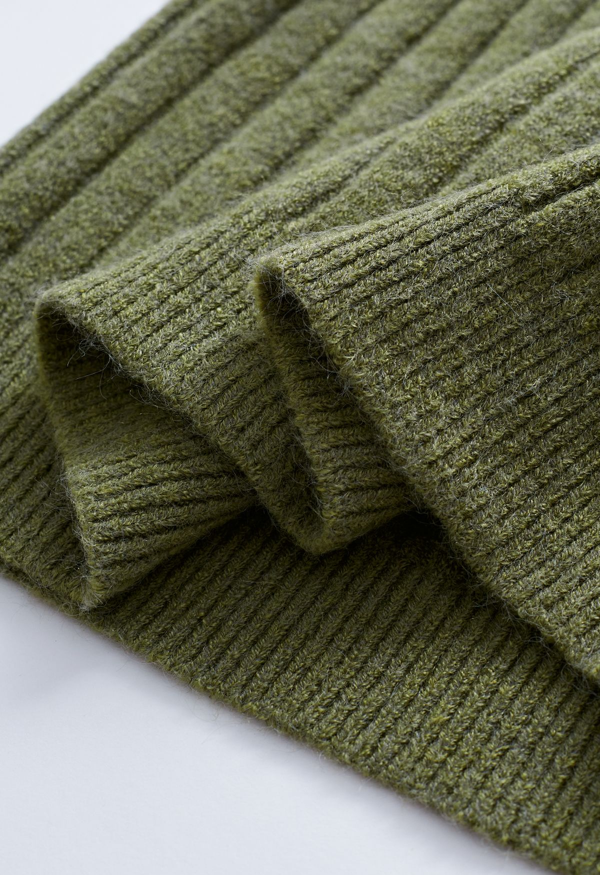Turtleneck Sleeves Knit Sweater in Olive