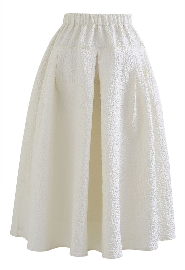 Side Pocket Pleated Embossed Midi Skirt in Cream