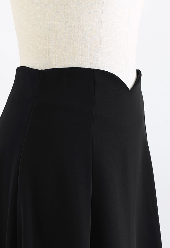V-Shaped Waistline Textured A-Line Skirt in Black