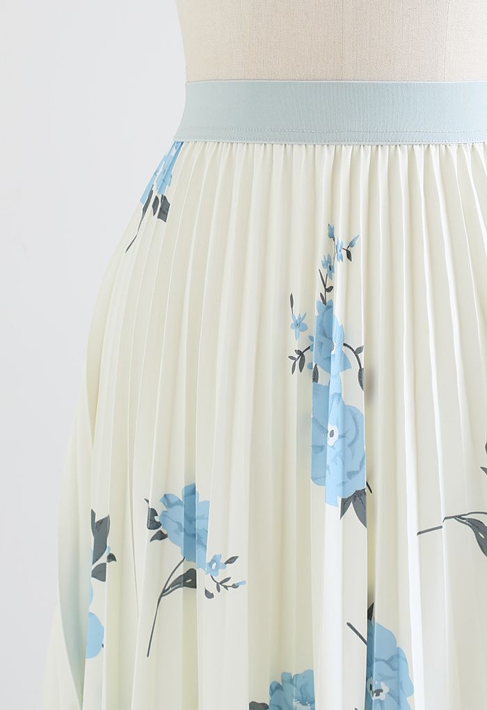 High-Waisted Floral Pleated Midi Skirt in Light Yellow