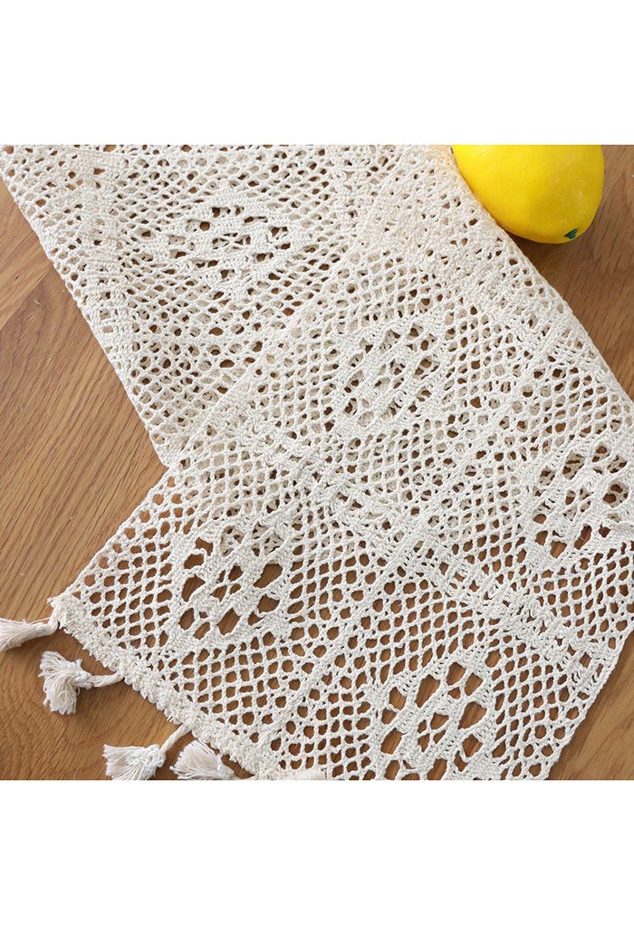 Diamond Hollow Out Tassel Edge Table Runner