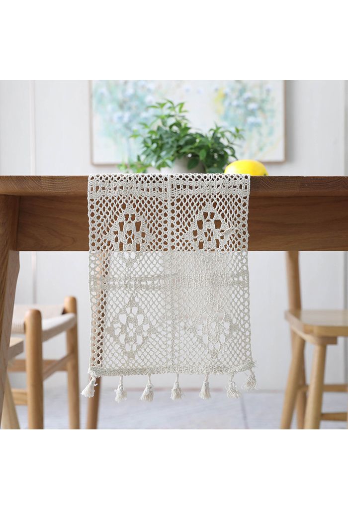 Diamond Hollow Out Tassel Edge Table Runner