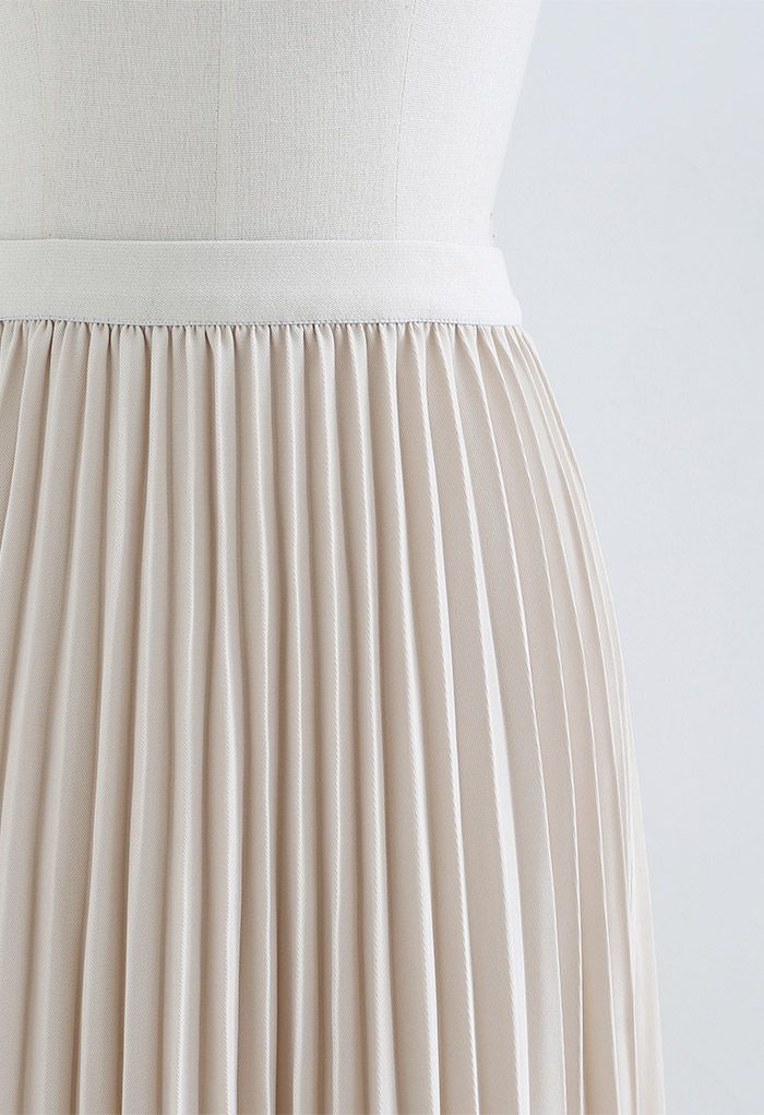 Scattered Gems Pleated Midi Skirt in Ivory