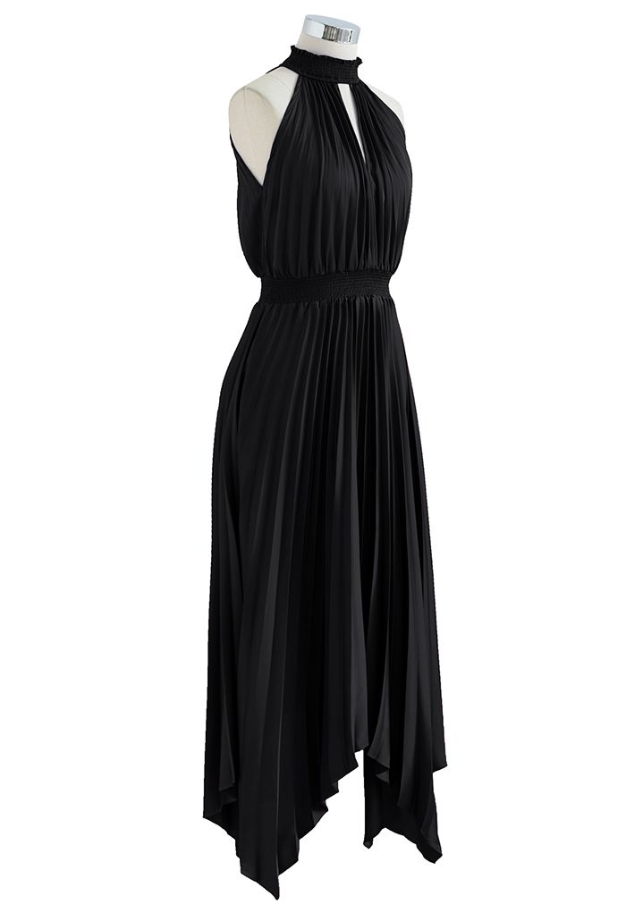 Halter Neck Pleated Asymmetric Maxi Dress in Black
