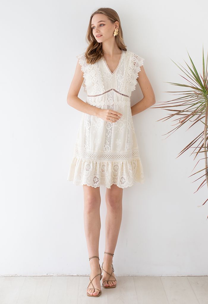 Refined Cutwork Embroidery Sleeveless Dress in Cream