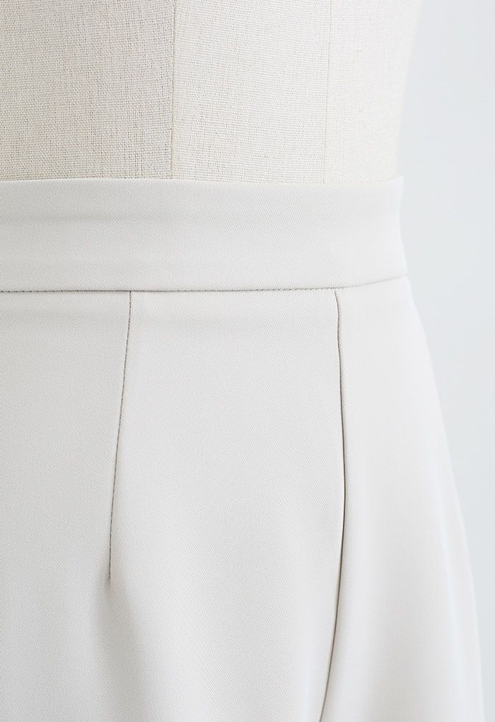 Tiered Organza Lining Drape Shorts in Ivory