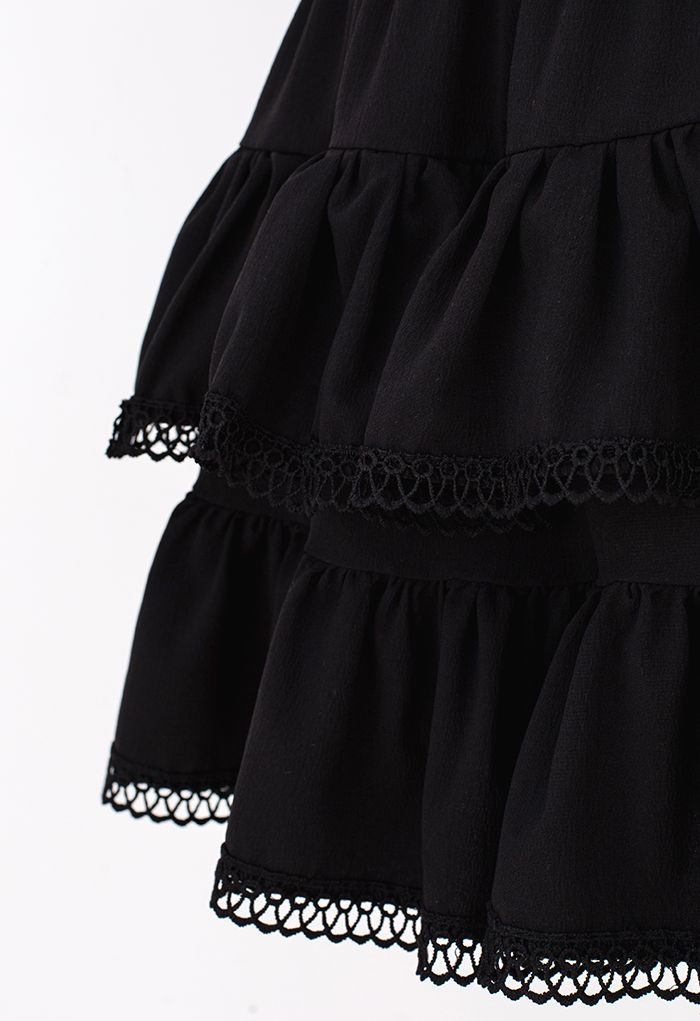 Crochet Edge Texture Tiered Mini Skirt in Black