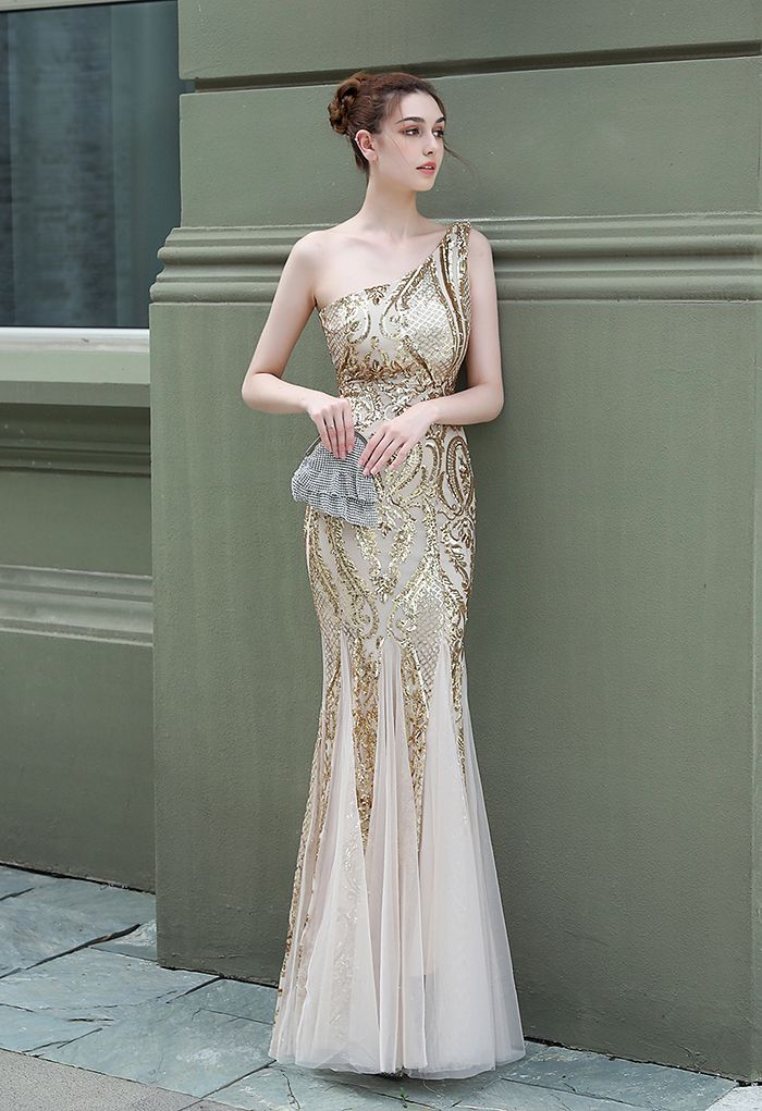 One-Shoulder Floral Lattice Sequined Mesh Gown in Gold