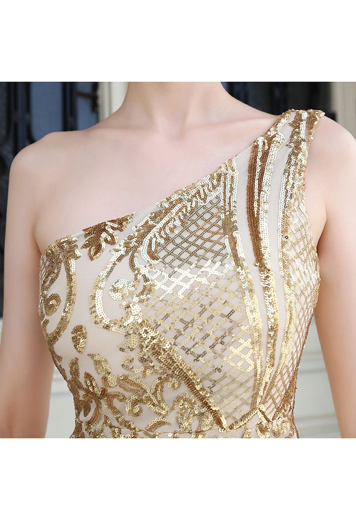 One-Shoulder Floral Lattice Sequined Mesh Gown in Gold