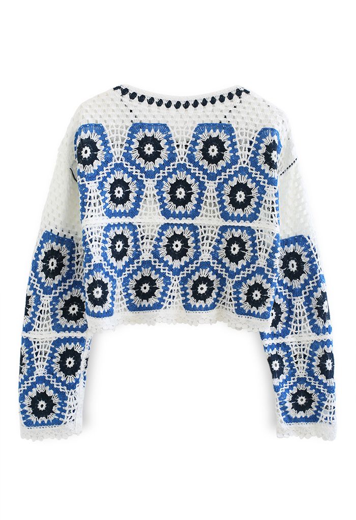 Scalloped Edges Floral Crochet Crop Top in Blue