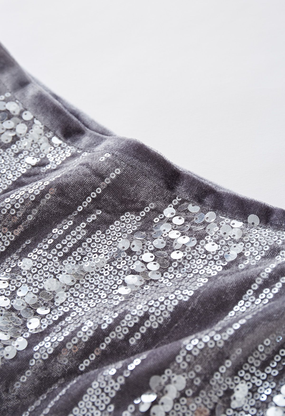 Velvet Sequins Embellished Pencil Skirt in Grey