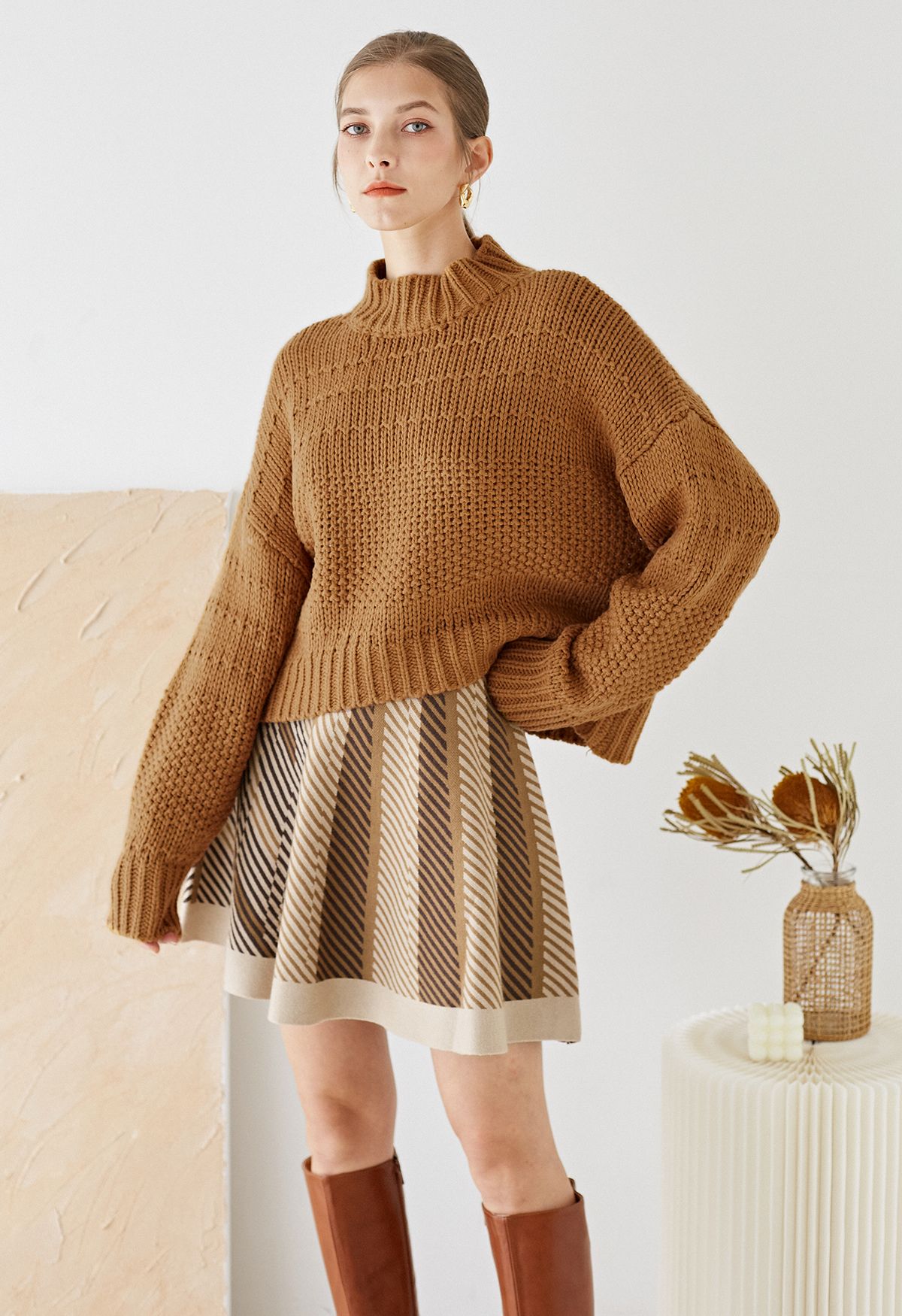 Mock Neck Hi-Lo Chunky Knit Sweater in Caramel