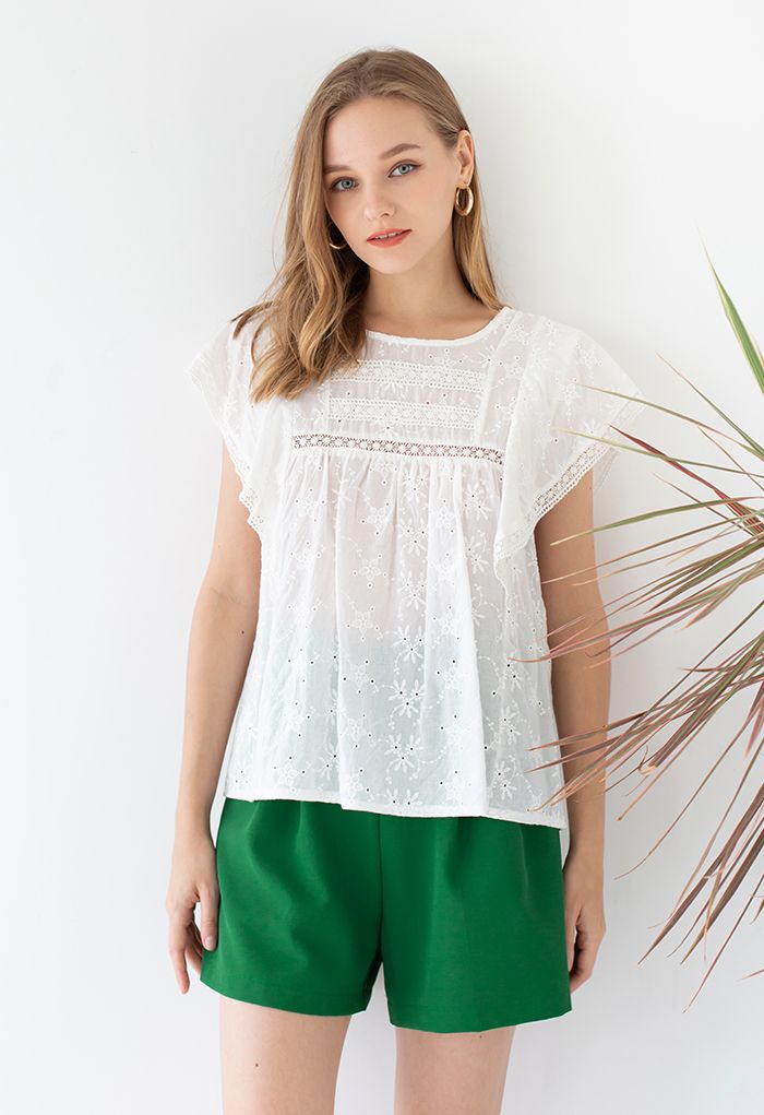 Stitches Waist Pleated Shorts in Green