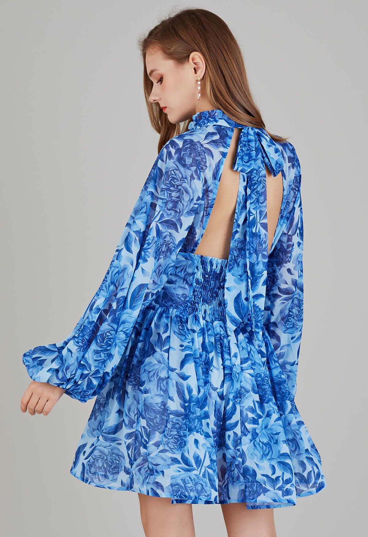 Cutout Back Floral Bubble Sleeve Frilling Dress In Blue - Retro, Indie ...