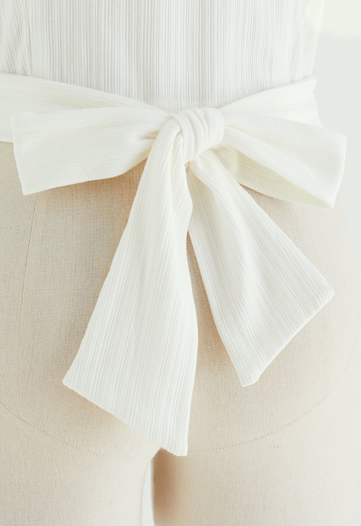 Twisted V-Neck Tie-Bow Crop Top in White