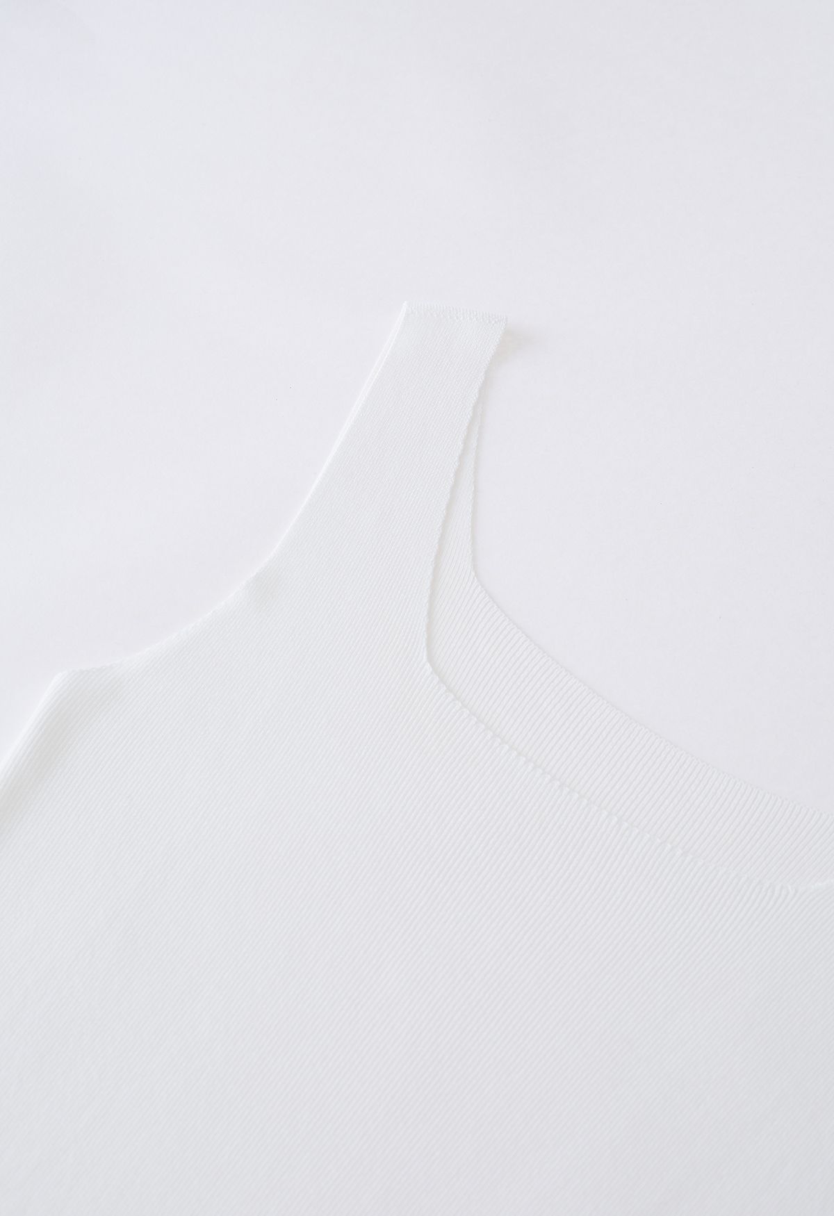 Raw-Cut Edge Knit Tank Top in White