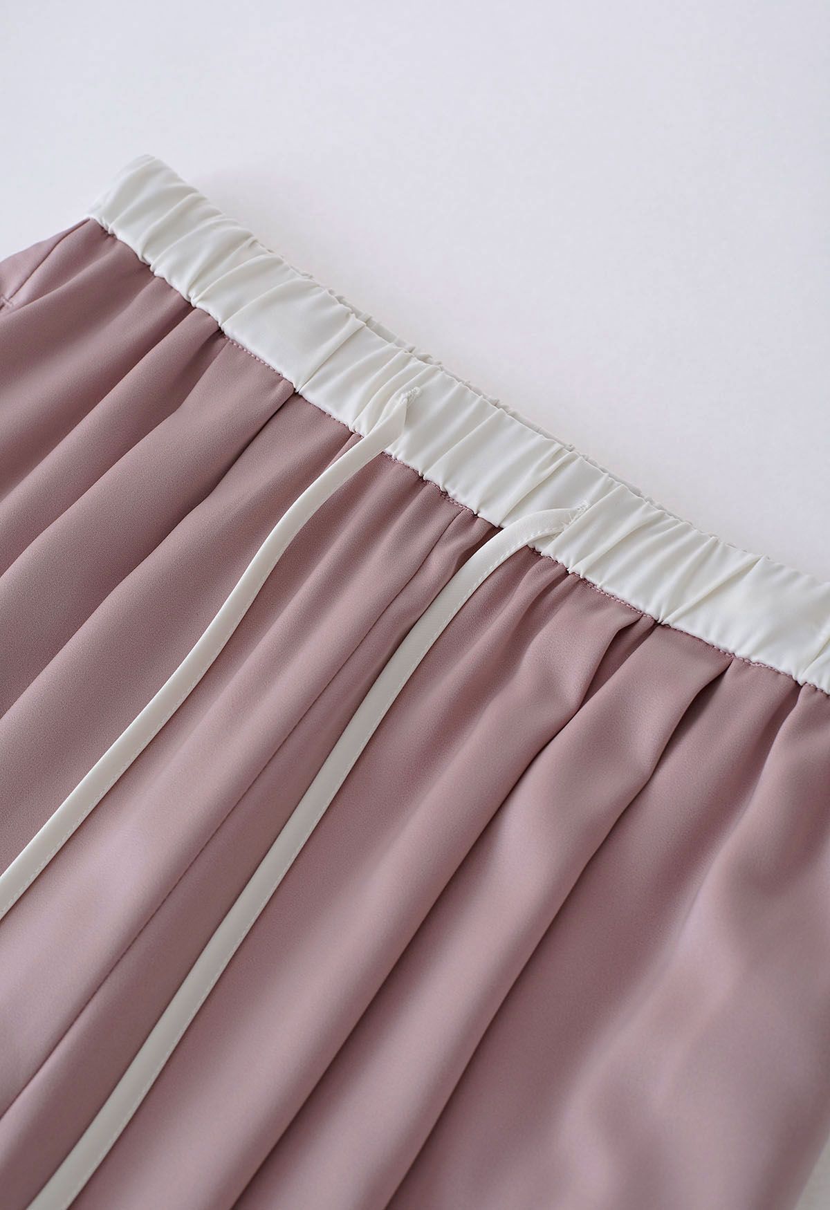 Contrast Waist Satin Pleated Straight-Leg Pants in Pink