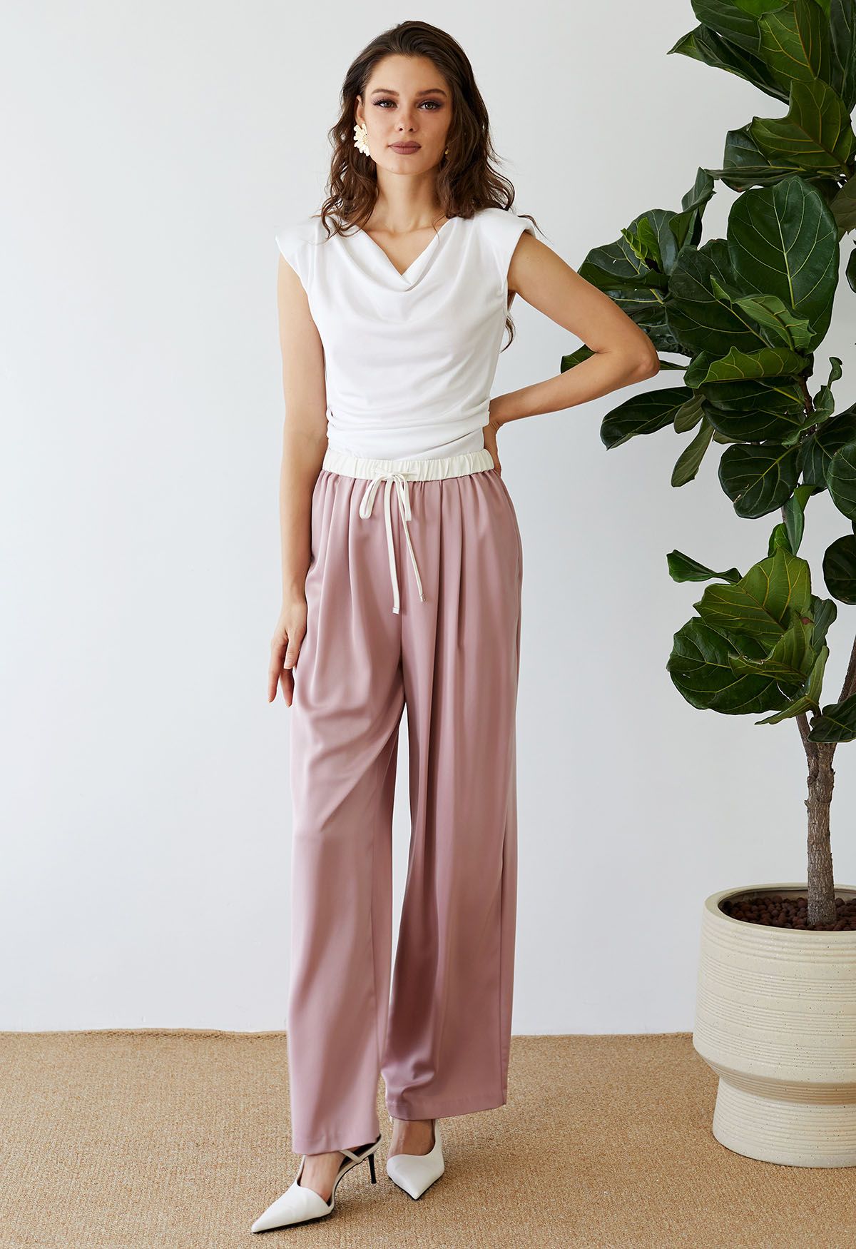 Contrast Waist Satin Pleated Straight-Leg Pants in Pink