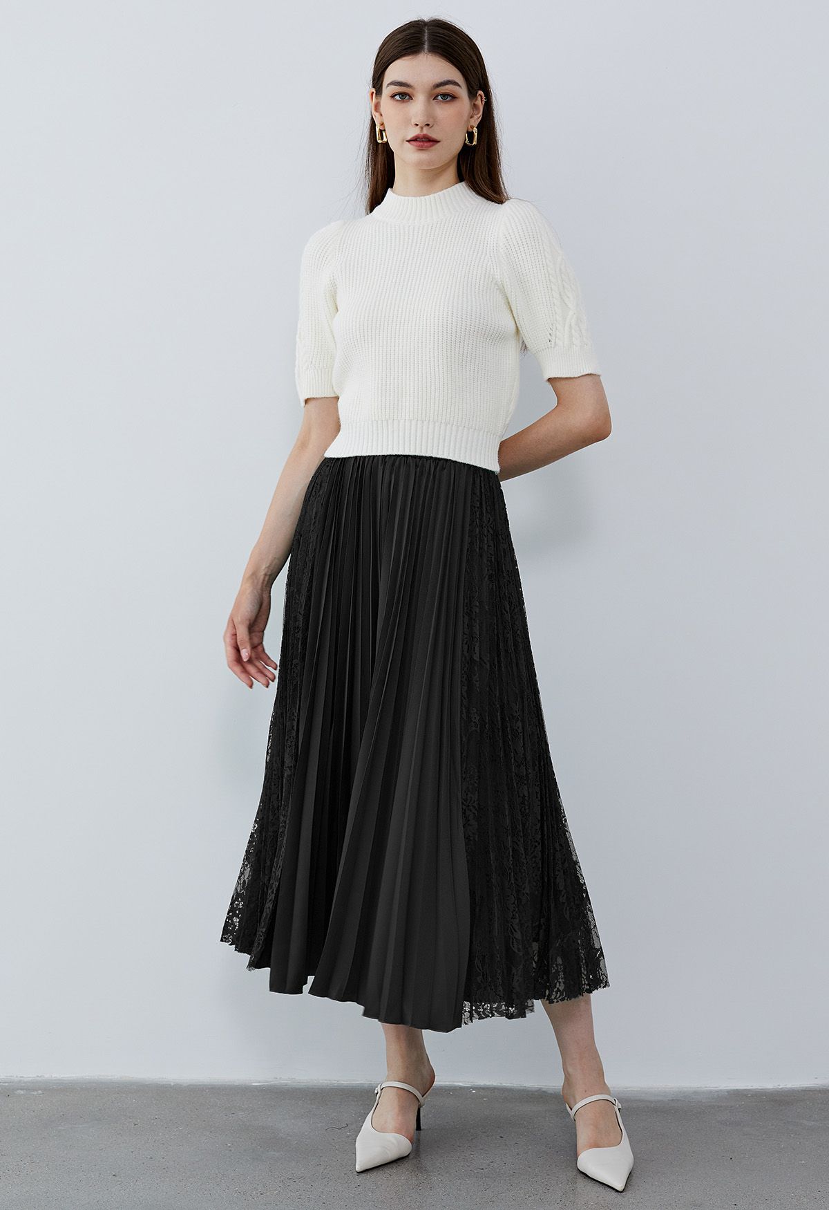 Lace Panelled Pleated Midi Skirt in Black