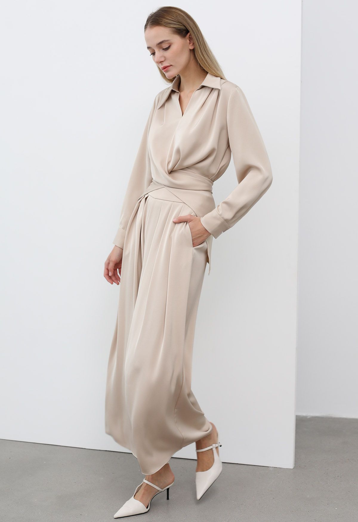 Fanciful Pleats Wide-Leg Pants in Champagne