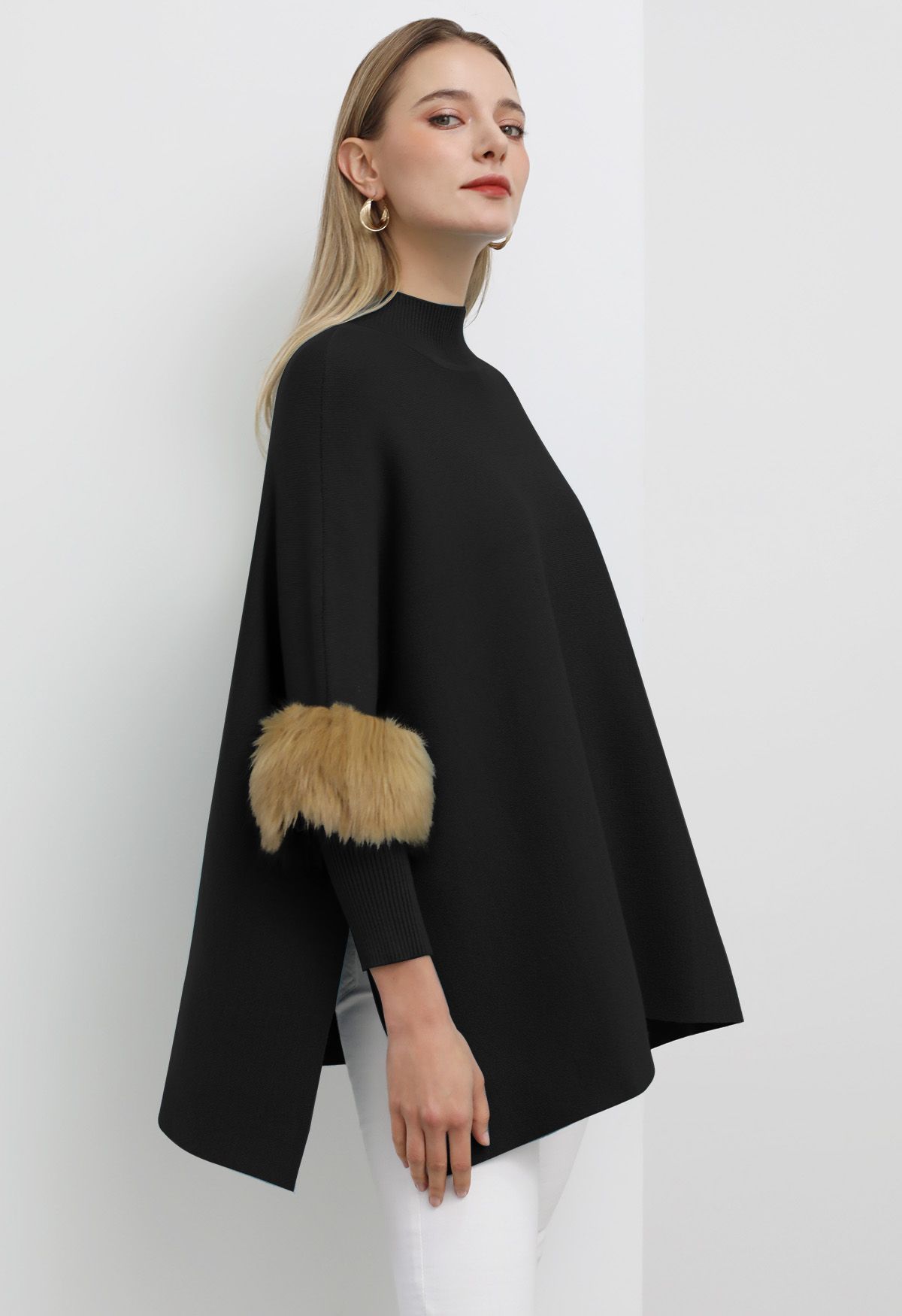 Faux Fur Sleeve Split Hem Knit Poncho in Black