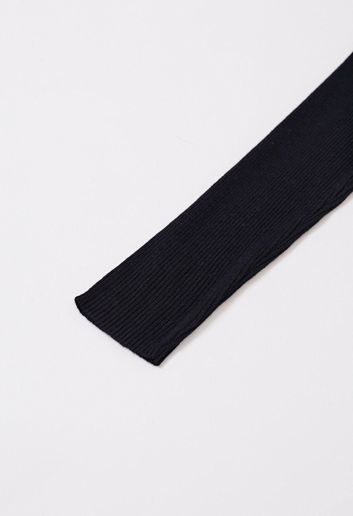 Color Blocked Neckline Knit Top in Black